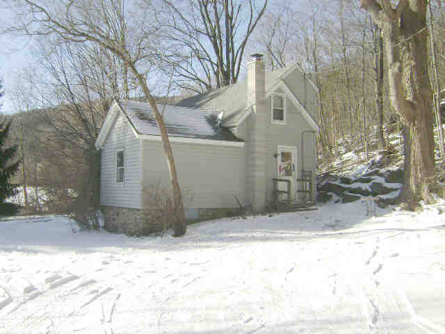 Building photograph for 19 DRAPEAU RD